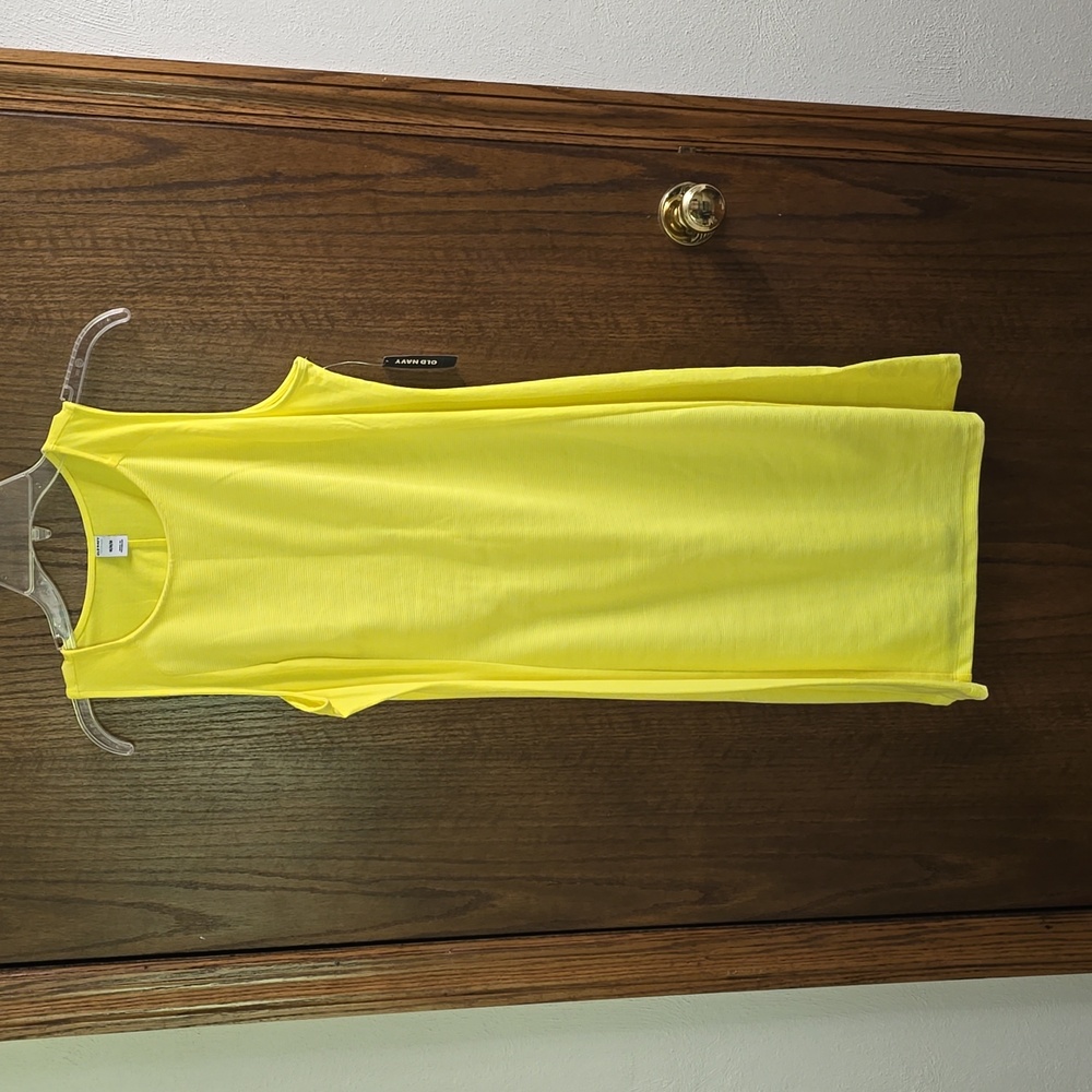 Sleeveless sunny dress